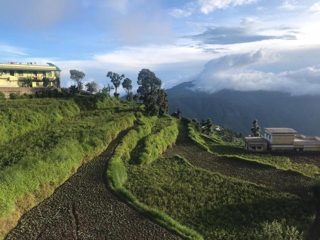 Green View Resort New Tehri Bagian luar foto
